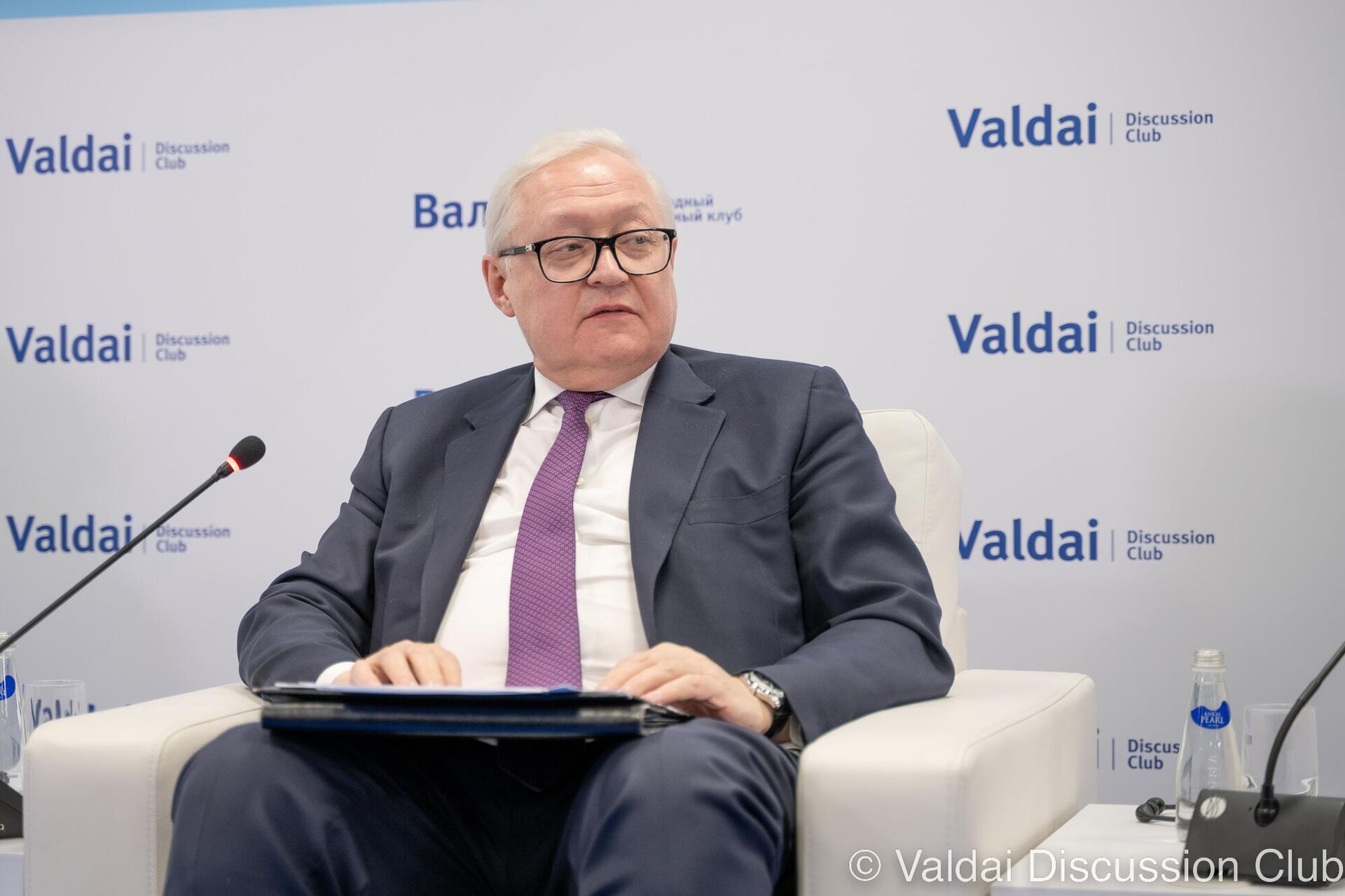 Vice-chanceler russo, Sergei Ryabkov, discursa durante encontro do Clube de Discussão de Valdai, Moscou, Rússia, 22 de março de 2023 - Sputnik Brasil, 1920, 22.03.2023