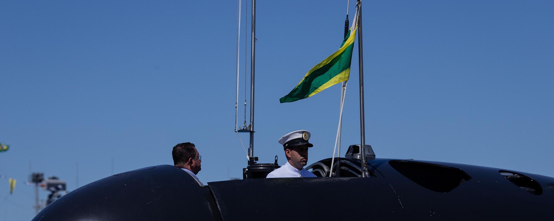 Militares da Marinha durante a cerimônia de entrega do submarino S-40 Riachuelo, no Complexo Naval de Itaguaí, no interior do estado do Rio de Janeiro,  1º de setembro de 2022.  - Sputnik Brasil, 1920, 29.03.2023
