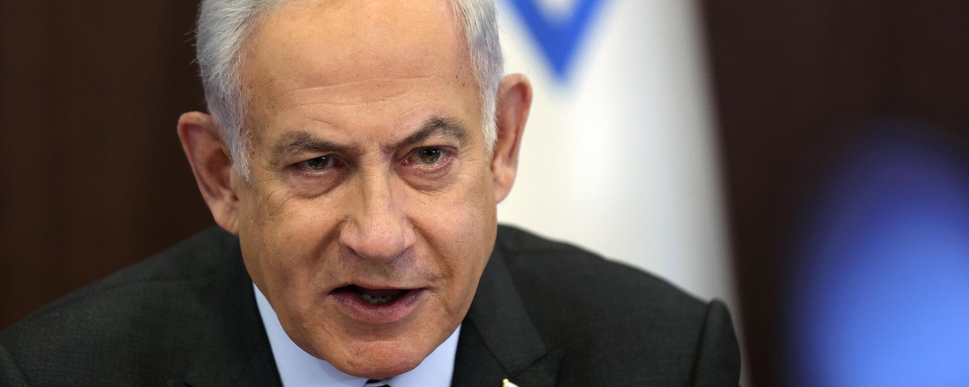 O primeiro-ministro israelense, Benjamin Netanyahu, participa de uma reunião semanal de gabinete em seu escritório. Jerusalém, 19 de março de 2023 - Sputnik Brasil, 1920, 16.10.2023