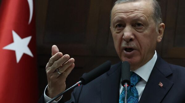 Recep Tayyip Erdogan, presidente turco, fala na Grande Assembleia Nacional da Turquia em Ancara, Turquia, 29 de março de 2023 - Sputnik Brasil