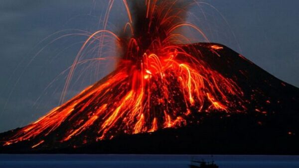 Erupção vulcânica (imagem de referência) - Sputnik Brasil