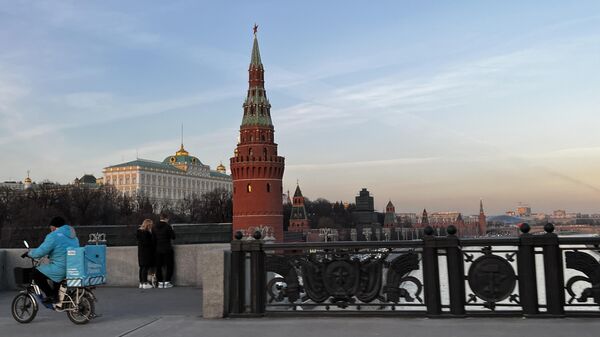 Kremlin de Moscou visto da Grande Ponte de Pedra. Rússia, 19 de março de 2023 - Sputnik Brasil