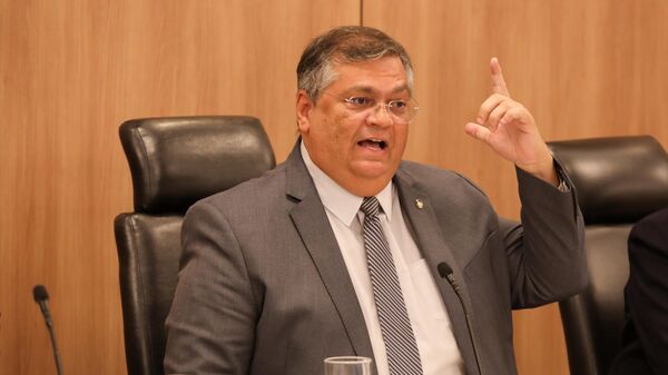 Ministro Flávio Dino dirante coletiva de imprensa após reunião com os representantes de mídias sociais, Brasília, 10 de abril de 2023 - Sputnik Brasil