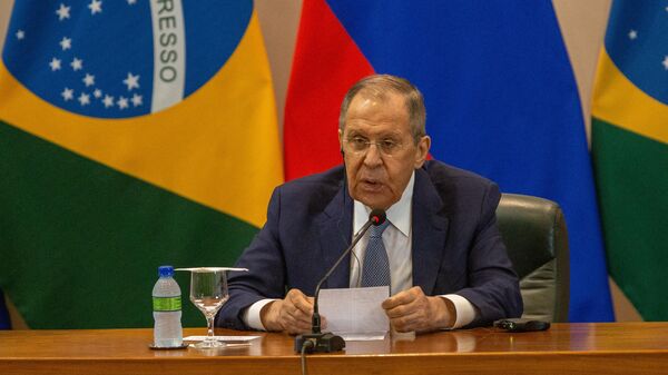 O ministro das Relações Exteriores da Rússia, Sergei Lavrov, durante conferência de imprensa ao lado de seu homólogo brasileiro, Mauro Vieira, no Palácio Itamaraty, em Brasília (DF), em 17 de abril de 2023 - Sputnik Brasil