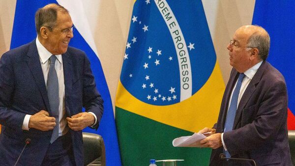 Os ministros das Relações Exteriores da Rússia, Sergei Lavrov, e do Brasil, Mauro Vieira, durante conferência de imprensa no Palácio do Itamaraty, Brasília, 17 de abril de 2023 - Sputnik Brasil