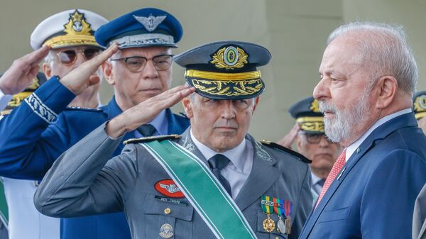 Presidente da República, Luiz Inácio Lula da Silva, durante cerimônia do Dia do Exército em Brasília, 19 de abril de 2023 - Sputnik Brasil