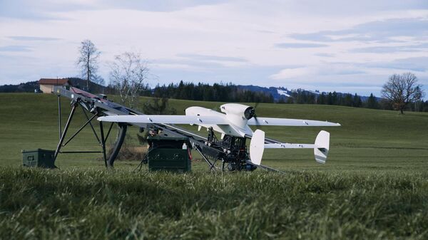 Consórcio alemão Rheinmetall apresentou o conceito de um drone capaz de transportar até oito drones kamikaze - Sputnik Brasil