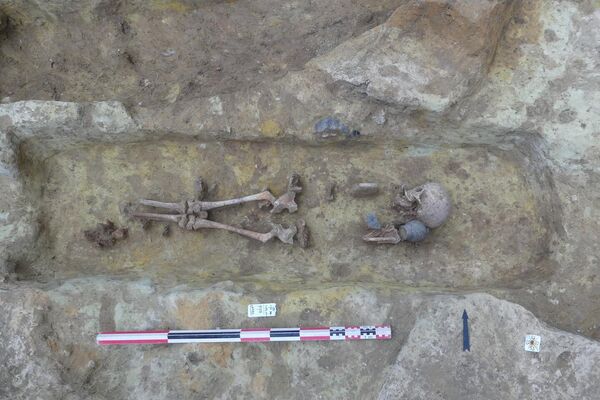 Sepultura de quase 2.000 anos descoberta perto da estação ferroviária Port-Royal em Paris  - Sputnik Brasil