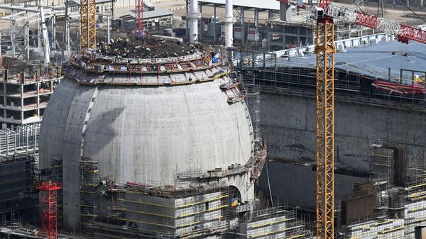 Unidade geradora de energia Nº 1 da usina nuclear Akkuyu em construção na cidade turca de Gulnar - Sputnik Brasil