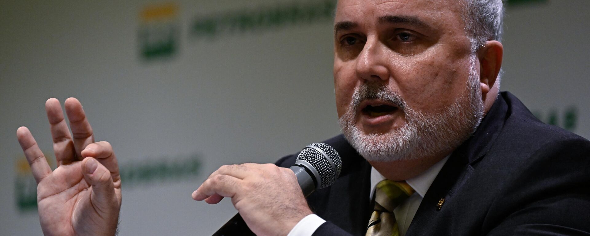O presidente da empresa brasileira de energia Petrobras, Jean Paul Prates, fala durante coletiva de imprensa na sede da Petrobras no Rio de Janeiro, Brasil, em 2 de março de 2023 - Sputnik Brasil, 1920, 04.05.2023