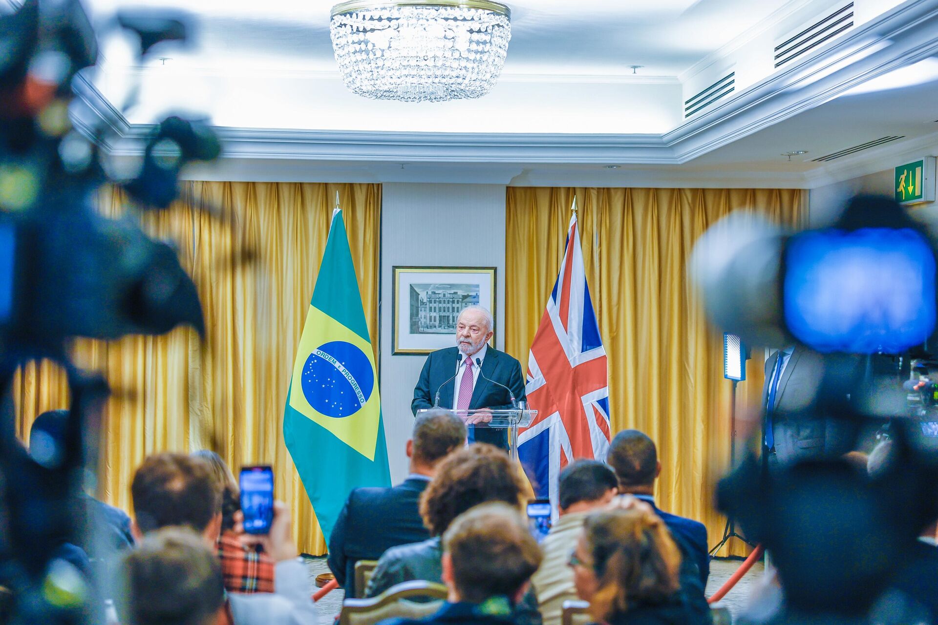 Presidente da República, Luiz Inácio Lula da Silva, durante Declaração à imprensa, Londres , Inglaterra 6 de maio de 2023 - Sputnik Brasil, 1920, 09.05.2023