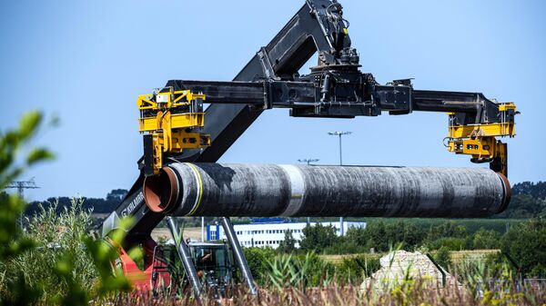Centro de logística do Nord Stream 2 (Corrente do Norte 2), onde são armazenados tubos para o gasoduto, no porto de Mukran, ilha de Rugen, Alemanha, foto publicada em 23 de julho de 2021 - Sputnik Brasil