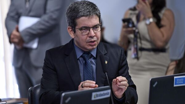 Senador Randolfe Rodrigues, 16 de maio de 2023 - Sputnik Brasil