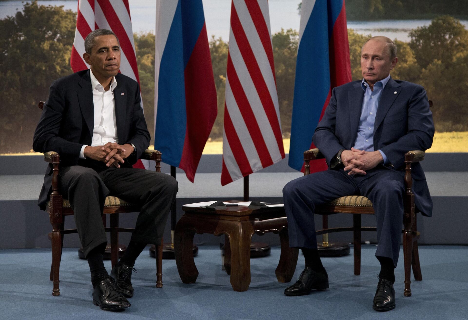Barack Obama se encontra com o presidente russo, Vladimir Putin, em Enniskillen, Irlanda do Norte, 17 de junho de 2013 - Sputnik Brasil, 1920, 18.05.2023