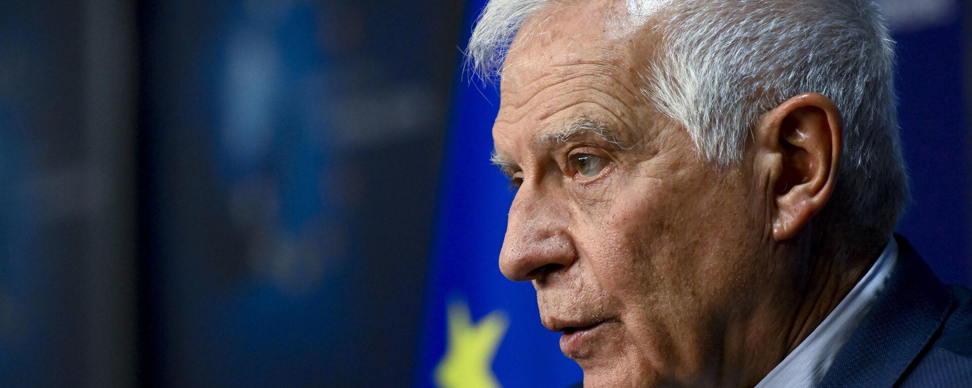 Josep Borrell, chefe das Relações Exteriores da União Europeia, fala durante conferência de mídia no âmbito do diálogo Sérvia-Kosovo em Bruxelas, Bélgica, 2 de maio de 2023 - Sputnik Brasil, 1920, 19.05.2023