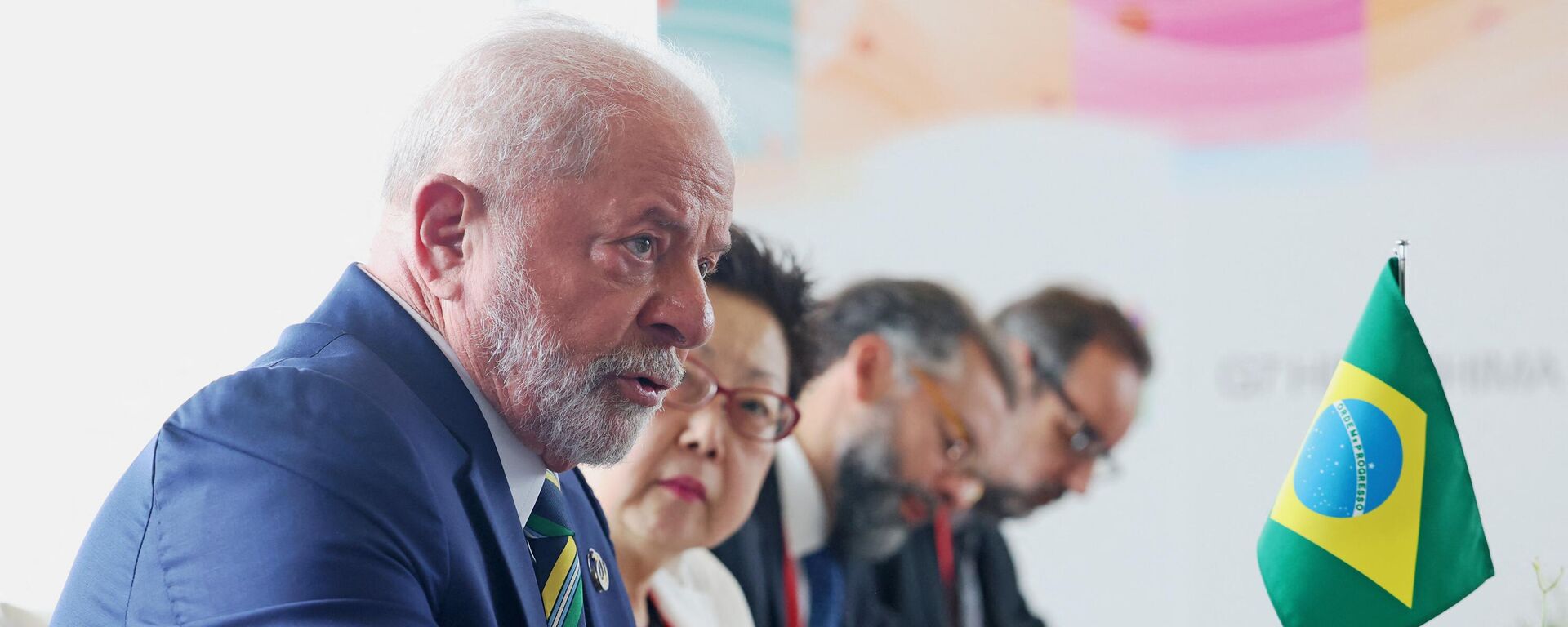 Presidente do Brasil, Luiz Inácio Lula da Silva, discursa durante encontro bilateral às margens da Cúpula do G7 com o primeiro-ministro do Japão, Fumio Kishida, em Hiroshima, Japão, 20 de maio de 2023 - Sputnik Brasil, 1920, 22.05.2023