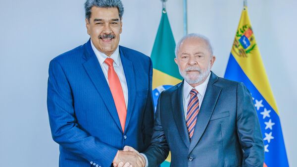 Presidente da República, Luiz Inácio Lula da Silva, durante Reunião privada com o Presidente da República Bolivariana da Venezuela, Nicolás Maduro, 29 de maio de 2023 - Sputnik Brasil