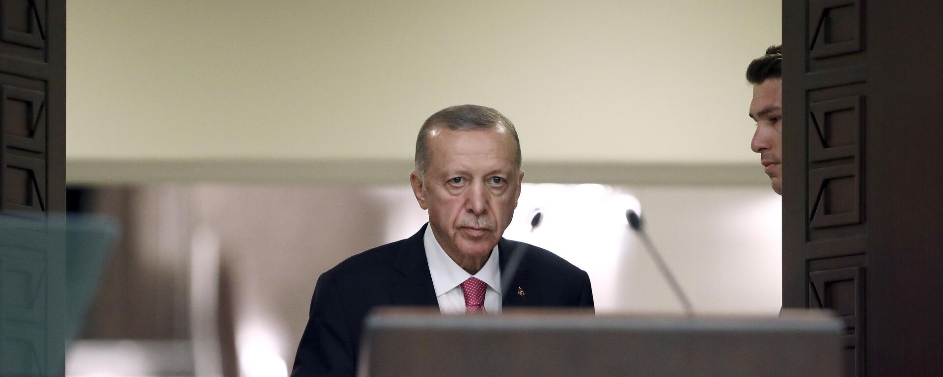 Presidente turco, Recep Tayyip Erdogan, chega para falar na cerimônia de posse no complexo presidencial em Ancara, Turquia, 3 de junho de 2023. - Sputnik Brasil, 1920, 04.06.2023