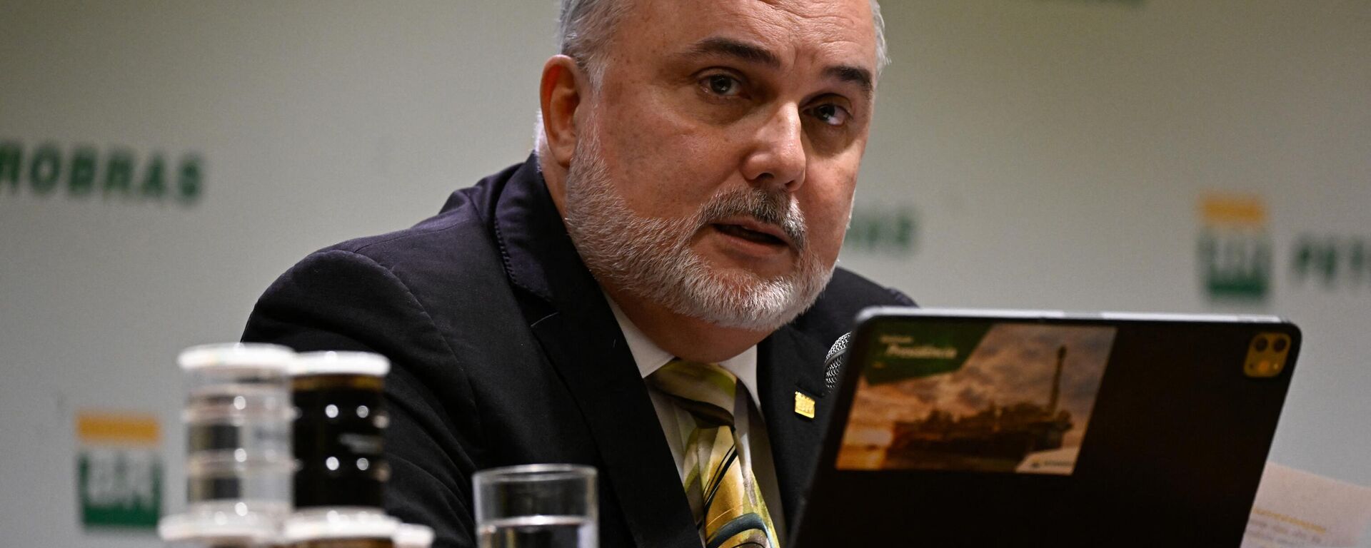 Presidente da empresa brasileira de energia Petrobras, Jean Paul Prates, fala durante coletiva de imprensa na sede da Petrobras no Rio de Janeiro, Brasil, em 2 de março de 2023 - Sputnik Brasil, 1920, 05.06.2023