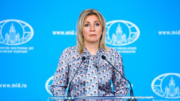 A representante oficial do Ministério das Relações Exteriores da Rússia, Maria Zakharova, participa de seu briefing semanal em Moscou, na Rússia, em 17 de maio de 2023 - Sputnik Brasil