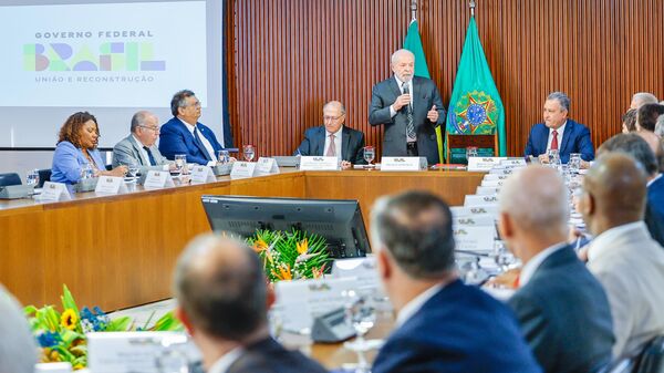 Presidente da República, Luiz Inácio Lula da Silva, durante reunião ministerial no Palácio do Planalto, 15 de junho de 2023 - Sputnik Brasil
