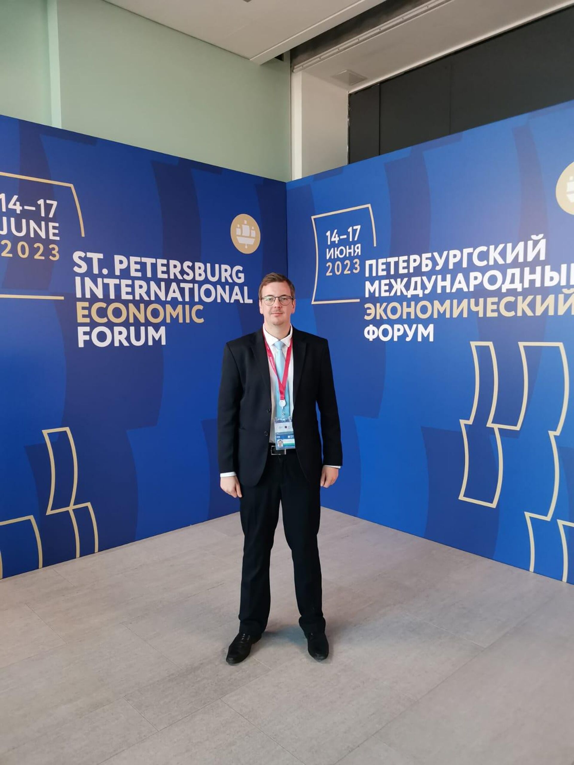 Representante brasileiro Boris Zabolotsky participa do Fórum Econômico Internacional de São Petersburgo (SPIEF, na sigla em inglês), no dia 16 de junho de 2023.   - Sputnik Brasil, 1920, 16.06.2023