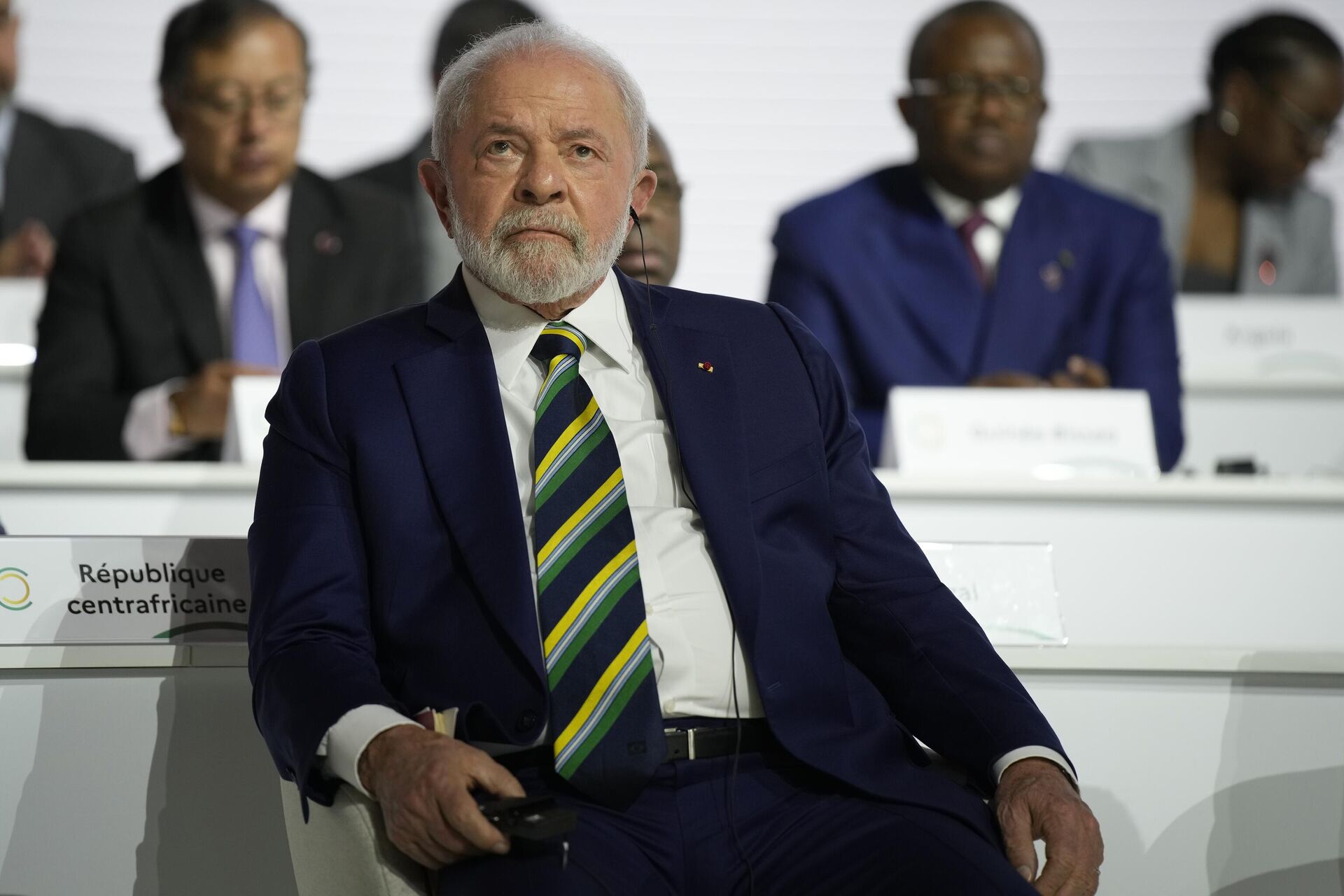 O presidente brasileiro, Luiz Inácio Lula da Silva, durante a sessão de encerramento da cúpula do Novo Pacto Financeiro Global, 23 de junho de 2023, em Paris - Sputnik Brasil, 1920, 23.06.2023