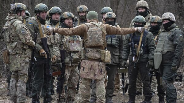Militares ucranianos participam de treinamento de combate na região de Kiev, Ucrânia, 3 de março de 2023 - Sputnik Brasil