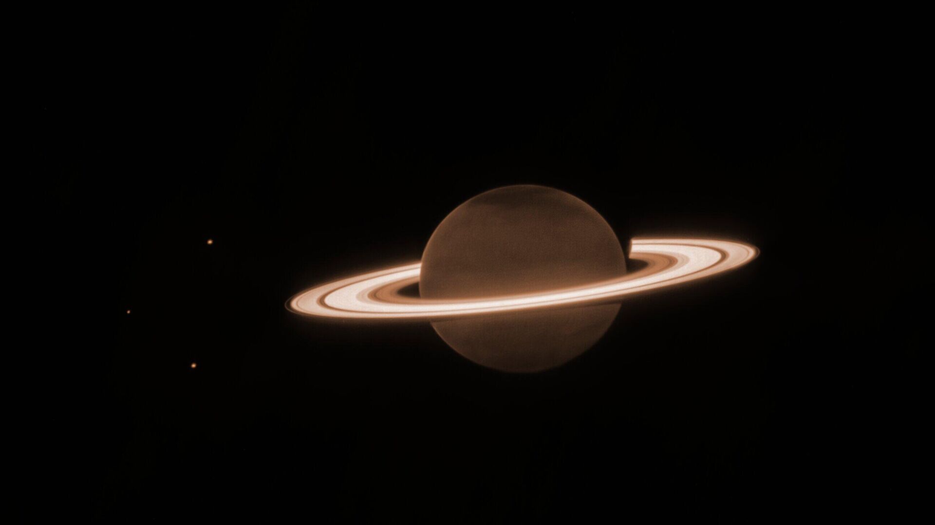 Imagem de Saturno e algumas de suas luas, capturada pelo instrumento NIRCam do Telescópio Espacial James Webb em 25 de junho de 2023 - Sputnik Brasil, 1920, 01.07.2023