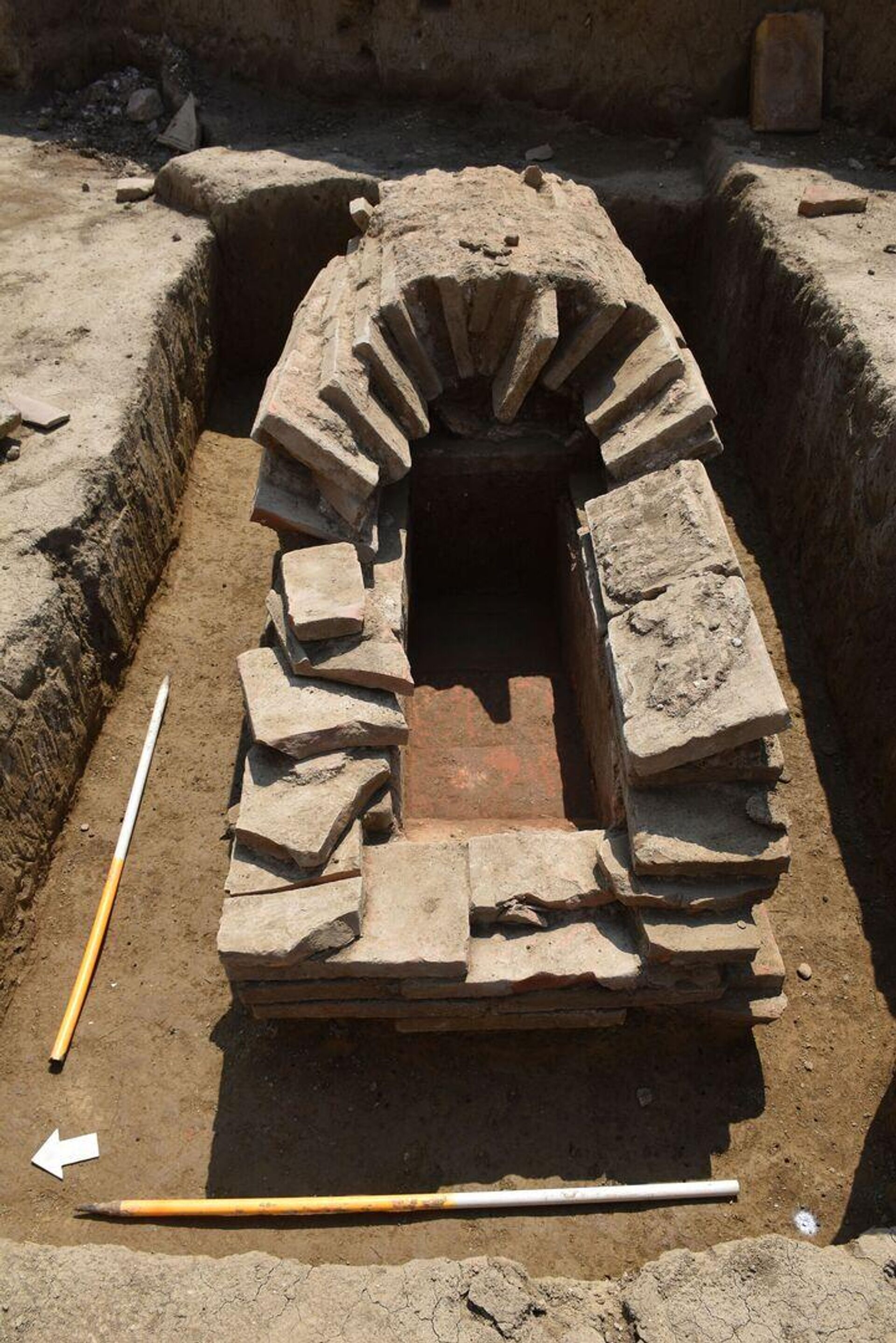 Escavações de necrópole romana no centro histórico de Belgrado na Sérvia - Sputnik Brasil, 1920, 05.07.2023