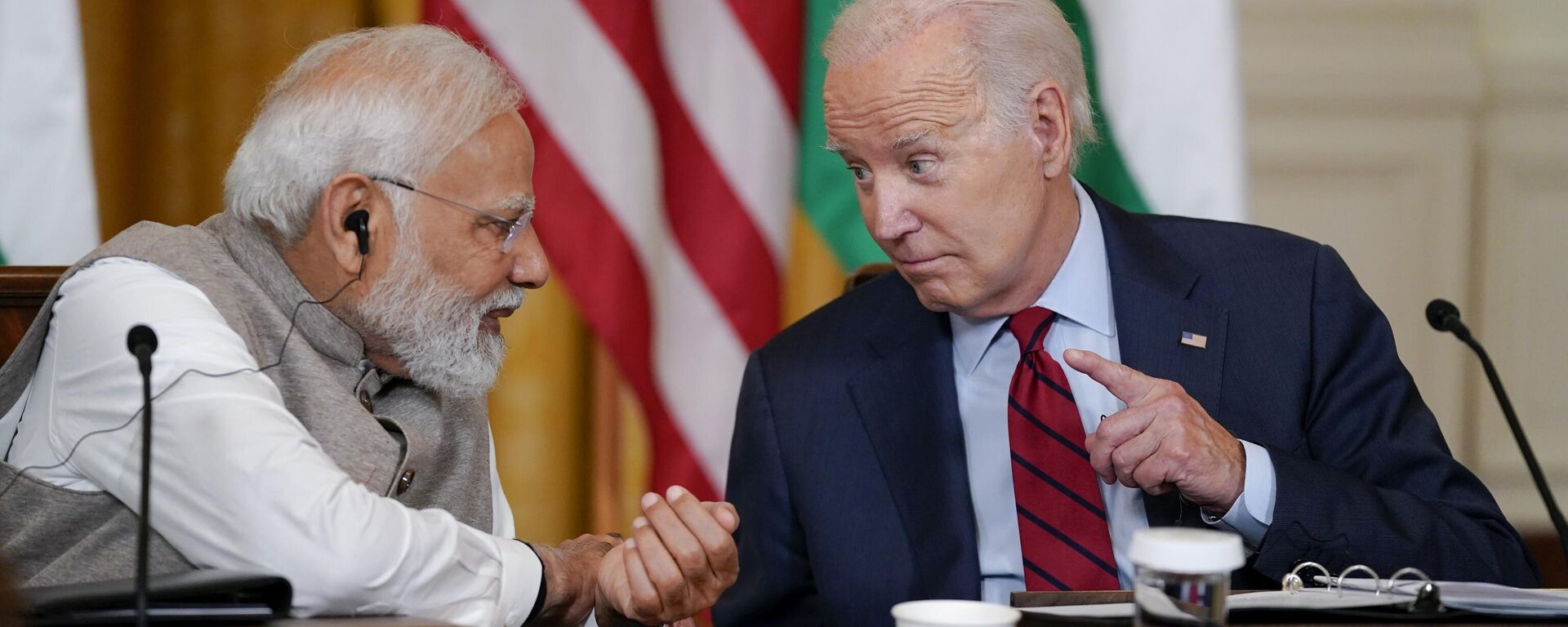 O presidente Joe Biden fala com o primeiro-ministro da Índia, Narendra Modi, e líderes empresariais americanos e indianos na Sala Leste da Casa Branca, 23 de junho de 2023, em Washington - Sputnik Brasil, 1920, 07.07.2023