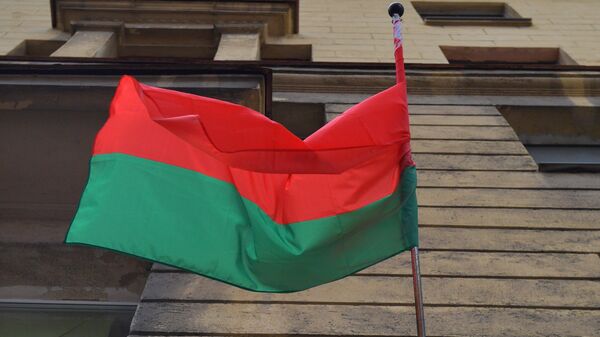 Bandeira de Belarus no prédio do Consulado Geral da República de Belarus, em São Petersburgo, Rússia, foto publicada em 30 de junho de 2023 - Sputnik Brasil