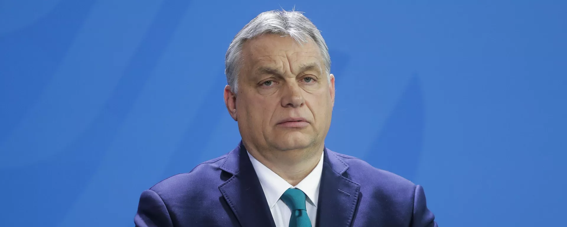 O primeiro-ministro da Hungria, Viktor Orbán, durante uma declaração conjunta com a chanceler alemã, Angela Merkel, antes de uma reunião na chancelaria em Berlim, Alemanha, 10 de fevereiro de 2020 - Sputnik Brasil, 1920, 29.09.2023