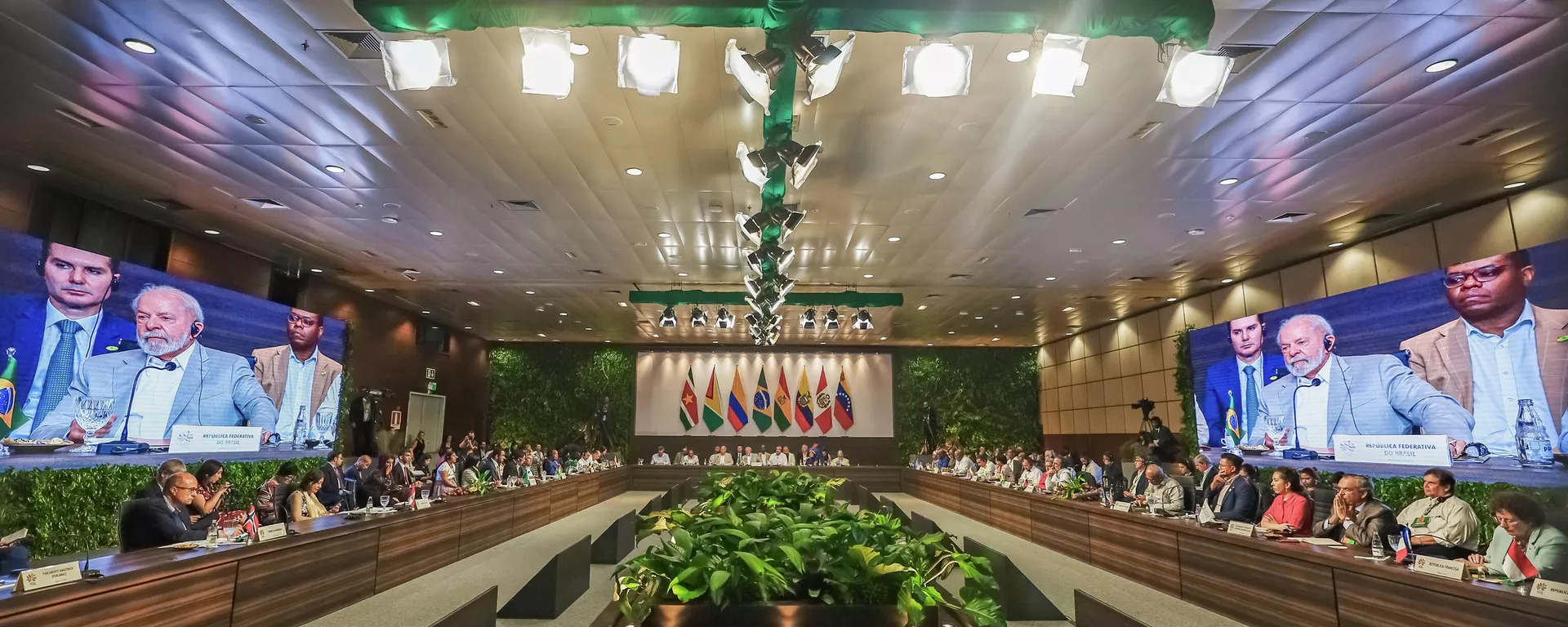 Presidente da República, Luiz Inácio Lula da Silva, durante reunião dos países signatários do Tratado de Cooperação Amazônica (TCA) com convidados e Debate Geral - Sputnik Brasil, 1920, 09.08.2023