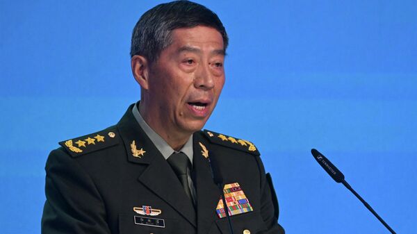 O ministro da Defesa da China, Li Shangfu, discursa durante a Conferência de Moscou sobre Segurança Internacional em Kubinka, nos arredores de Moscou, em 15 de agosto de 2023 - Sputnik Brasil