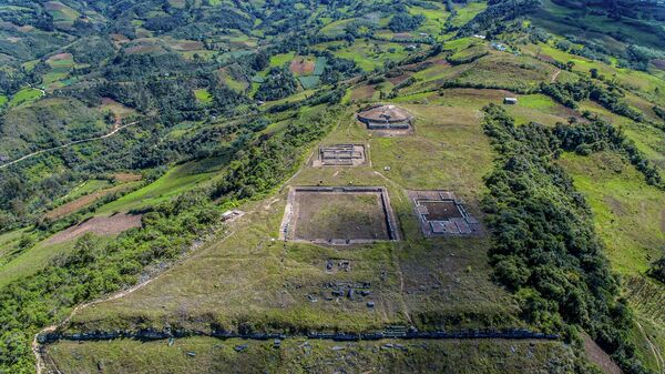 Uma tumba de 1.000 a.C., que teria pertencido a um dos primeiros líderes religiosos do antigo Peru, acaba de ser descoberta - Sputnik Brasil