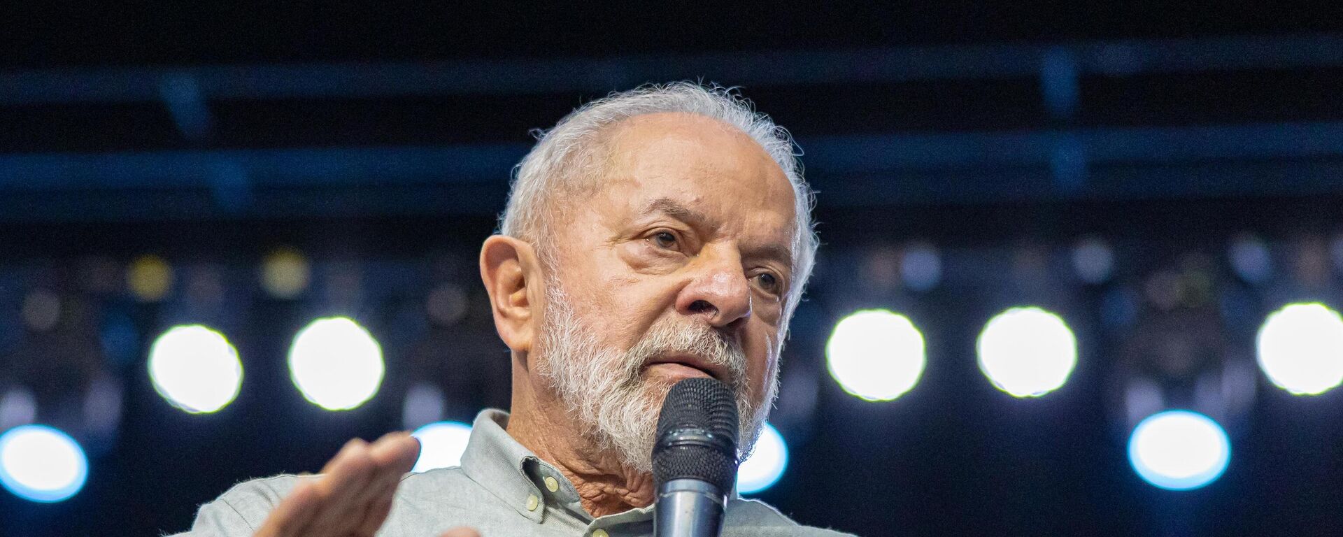 Presidente brasileiro, Luiz Inácio Lula da Silva, durante a cerimônia de anúncio dos empreendimentos do Programa de Aceleração do Crescimento (PAC) no estado do Piauí - Sputnik Brasil, 1920, 01.12.2023