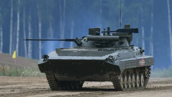 Veículo de combate de infantaria BMP-2M com módulo de combate Berezhok - Sputnik Brasil