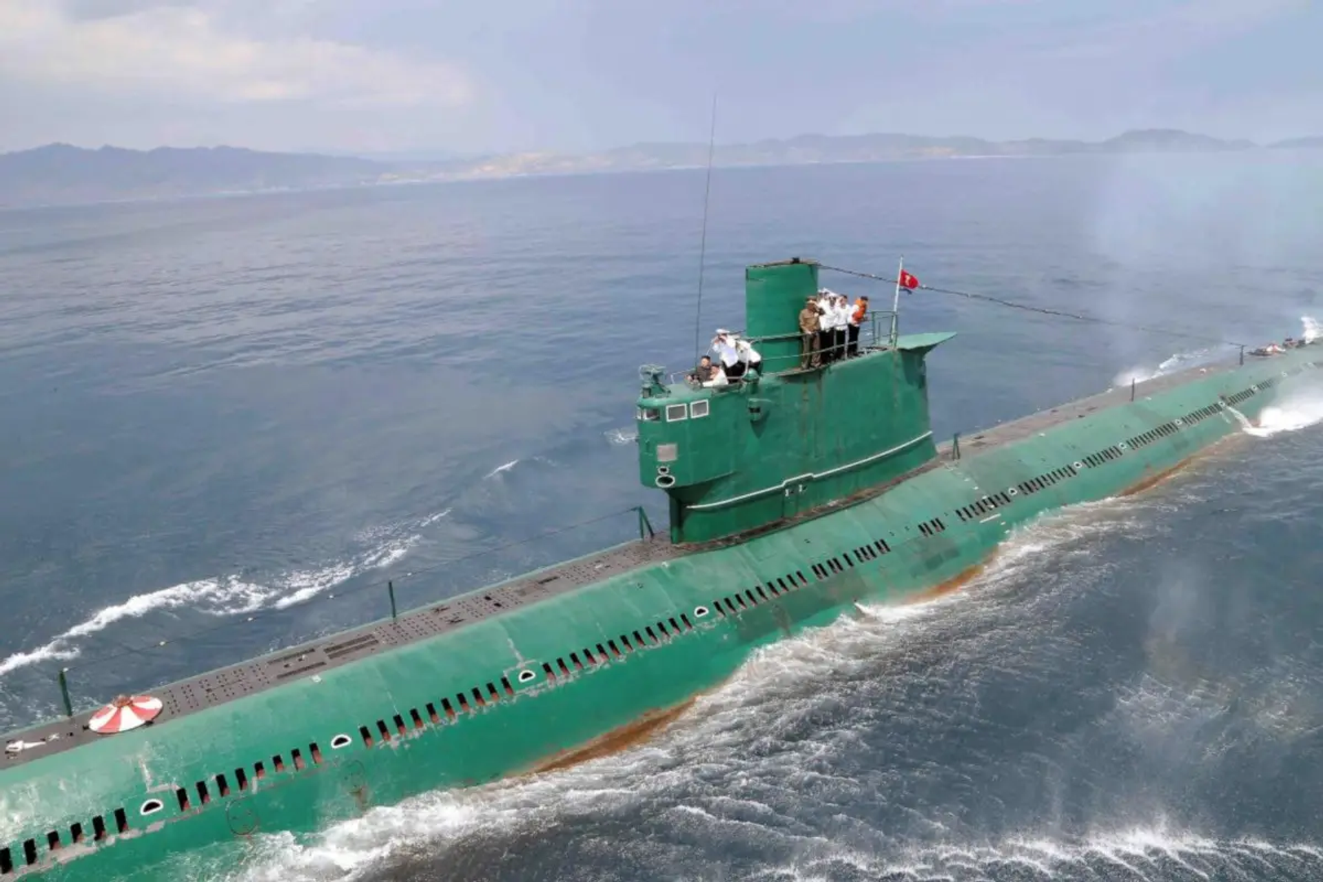 Submarino Type 033 da Marinha Popular Coreana. O Type 033 é uma versão construída sob licença do submarino Projeto 633 da União Soviética, fornecido à China - Sputnik Brasil, 1920, 09.09.2023