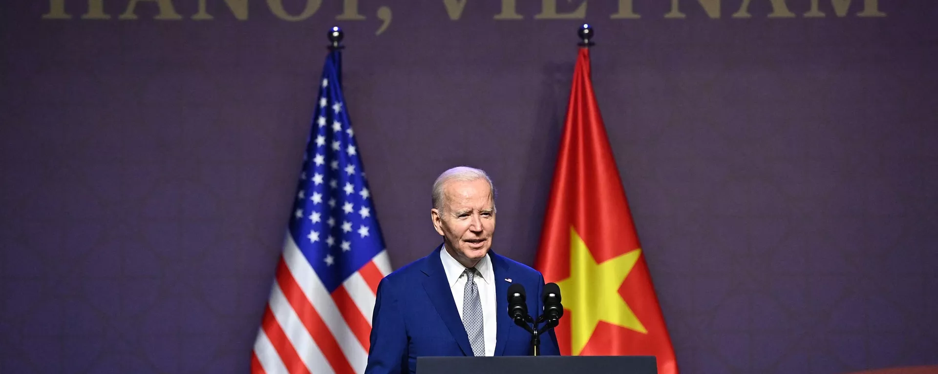 O presidente dos EUA, Joe Biden, dá uma conferência de imprensa em Hanói, no primeiro dia de uma visita ao Vietnã, 10 de setembro de 2023 - Sputnik Brasil, 1920, 23.09.2023