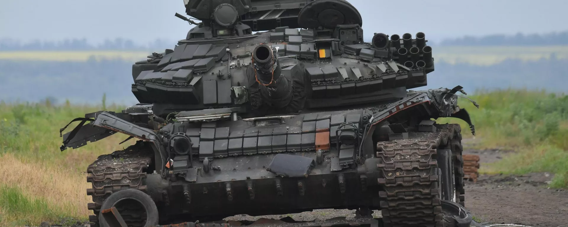 Tanque destruído das Forças Armadas da Ucrânia - Sputnik Brasil, 1920, 26.09.2023