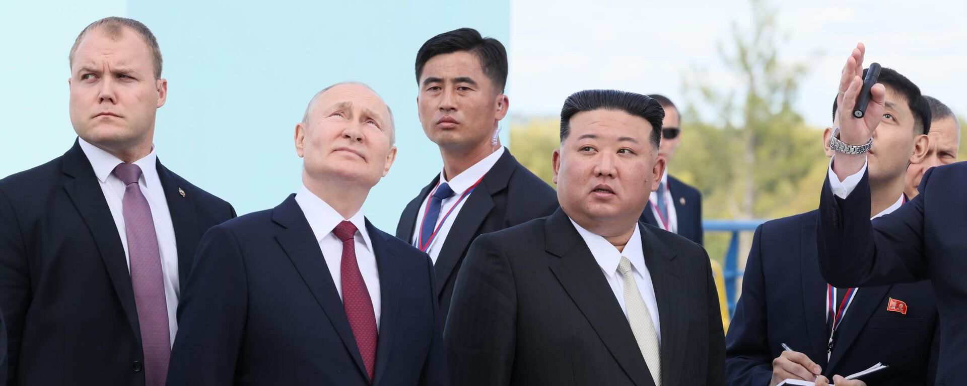 O presidente russo, Vladimir Putin, encontra-se com o líder norte-coreano Kim Jong Un no Cosmódromo Vostochny, 13 de setembro de 2023 - Sputnik Brasil, 1920, 14.09.2023