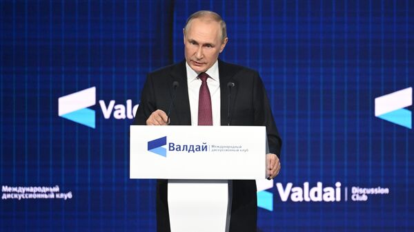 Putin fala no Clube Valdai - Sputnik Brasil
