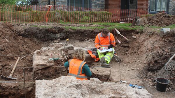 Trabalhos arqueológicos na borda da aldeia de Claverham em North Somerset, no Reino Unido - Sputnik Brasil