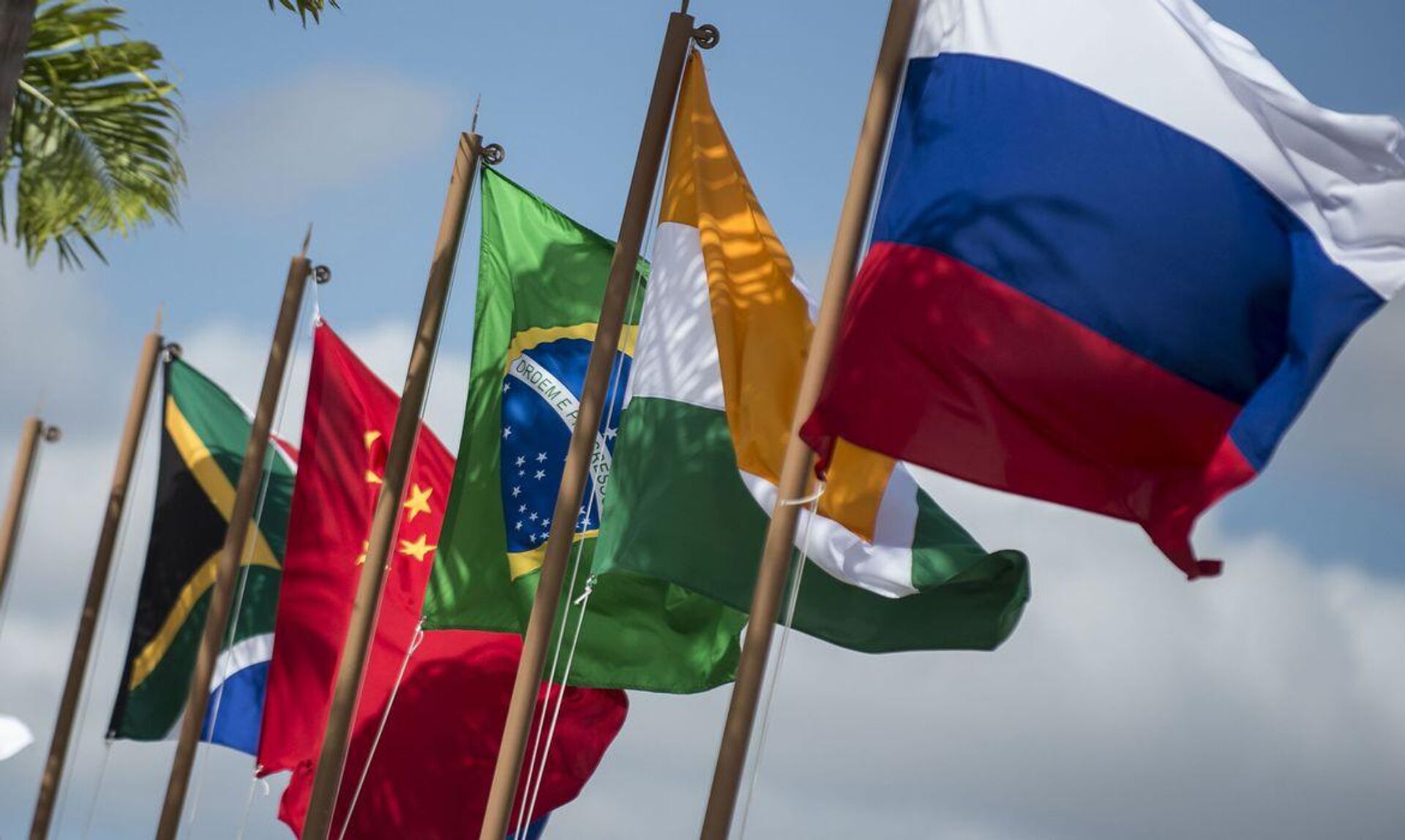 Banco do BRICS tem como principais membros Brasil, Rússia, Índia, China e África do Sul - Sputnik Brasil, 1920, 19.10.2023