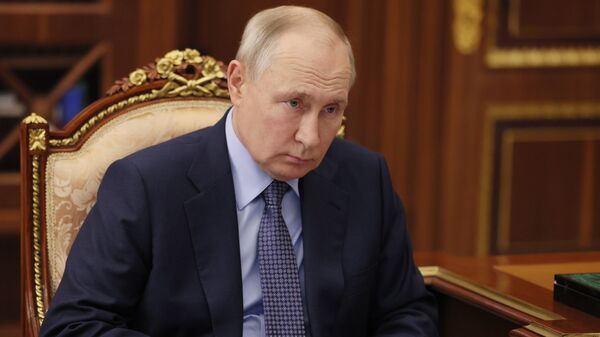 Vladimir Putin em reunião em Moscou. Rússia, 9 de outubro de 2023 - Sputnik Brasil