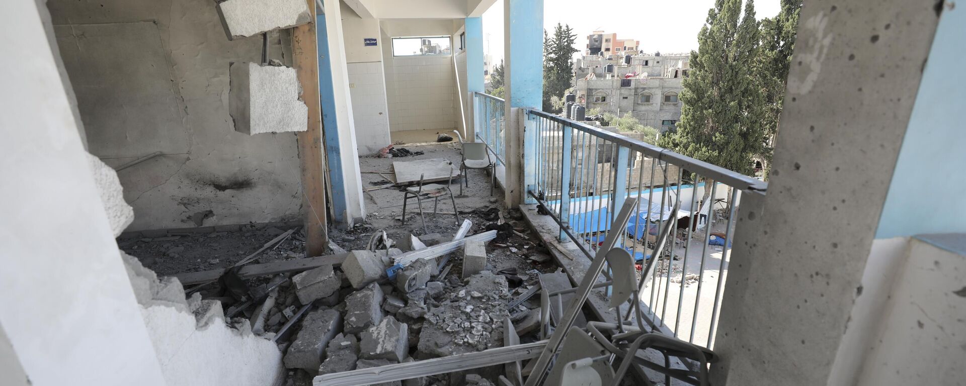 Escola da ONU destruída por bombardeios em Gaza, em 17 de outubro de 2023 - Sputnik Brasil, 1920, 02.11.2023