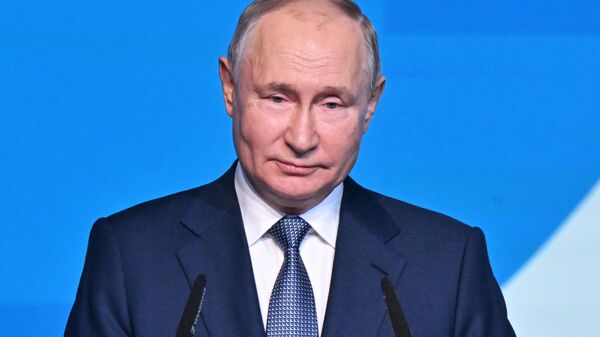 O presidente russo, Vladimir Putin, discursa no XI Fórum Internacional do Esporte, intitulado Rússia é uma potência esportiva. Perm, 19 de outubro de 2023 - Sputnik Brasil