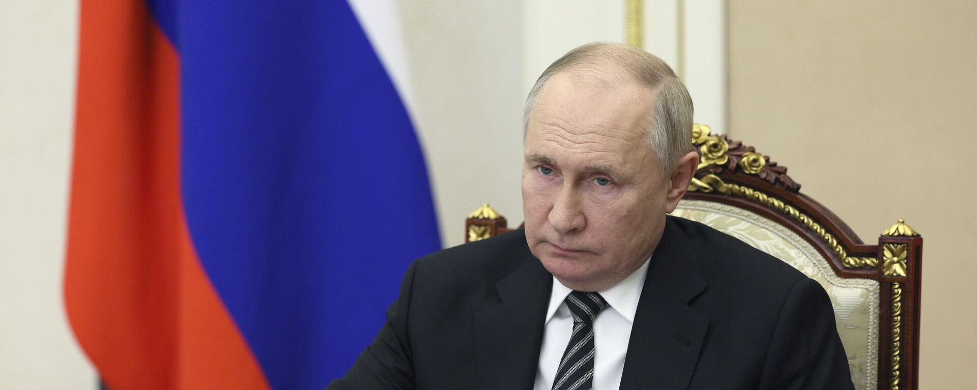 Vladimir Putin participa de reunião de gabinete por videoconferência em Moscou. Rússia, 25 de outubro de 2023 - Sputnik Brasil, 1920, 16.11.2023