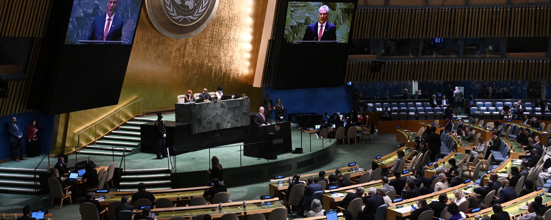 Presidente cubano, Miguel Díaz-Canel discursa na 78ª Assembleia Geral das Nações Unidas, na sede da organização, na cidade de Nova York, em 19 de setembro de 2023 - Sputnik Brasil, 1920, 19.12.2023